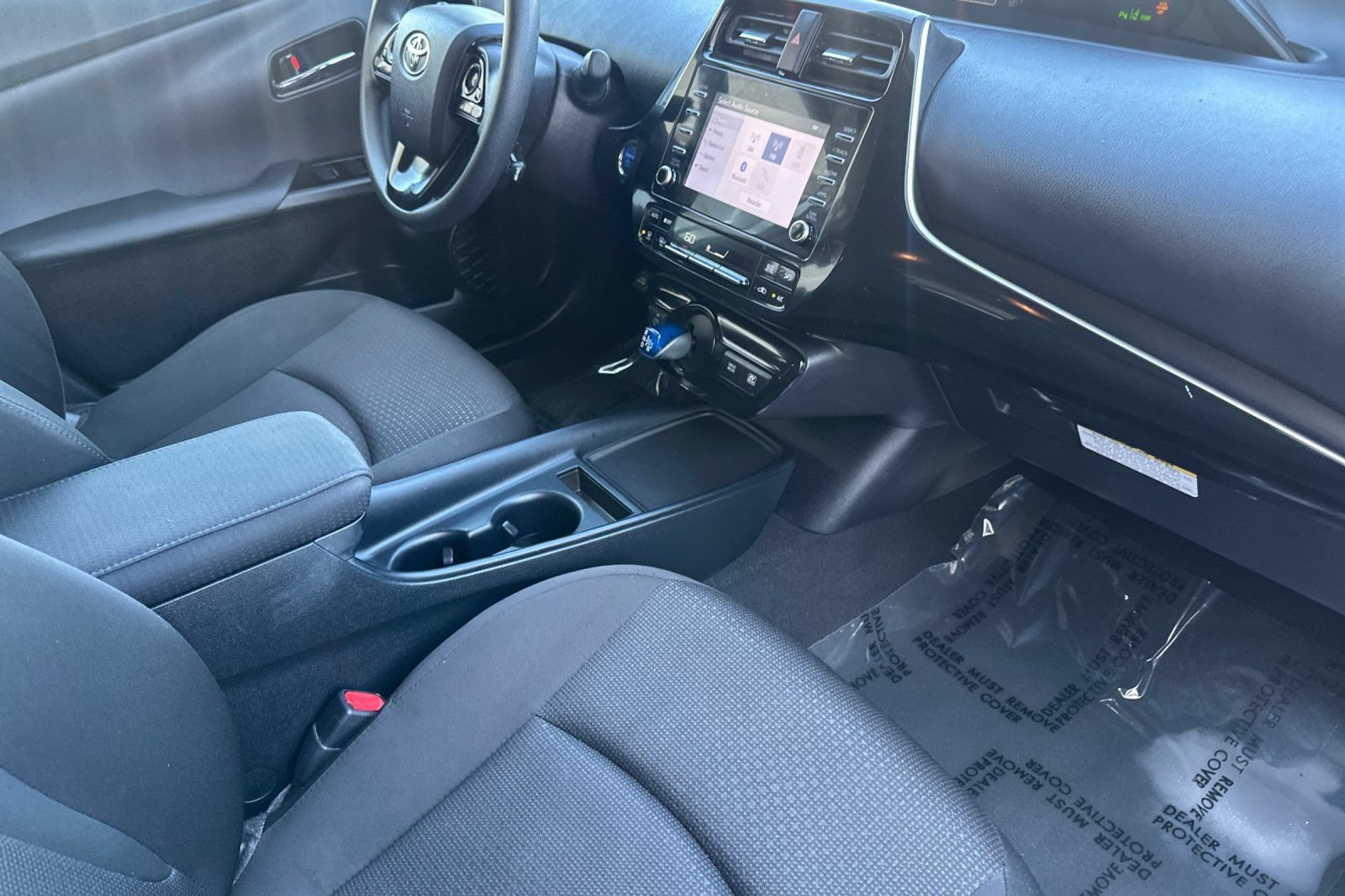 Certified 2020 Toyota Prius LE FWD image 16