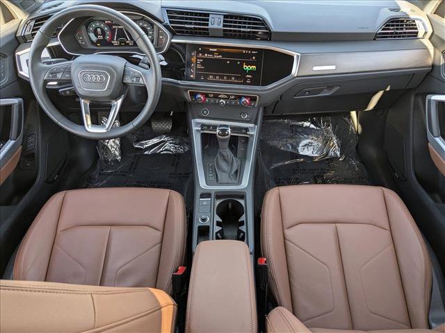 Certified 2025 Audi Q3 2.0T Premium Plus w/ Premium Plus Package image 15