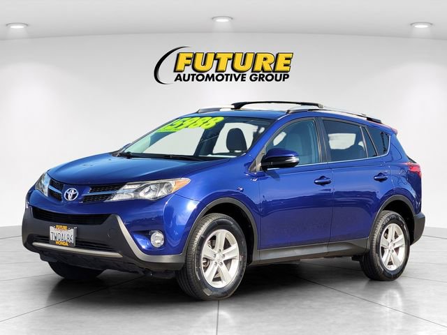 Used 2014 Toyota RAV4 XLE AWD/4WD image 5