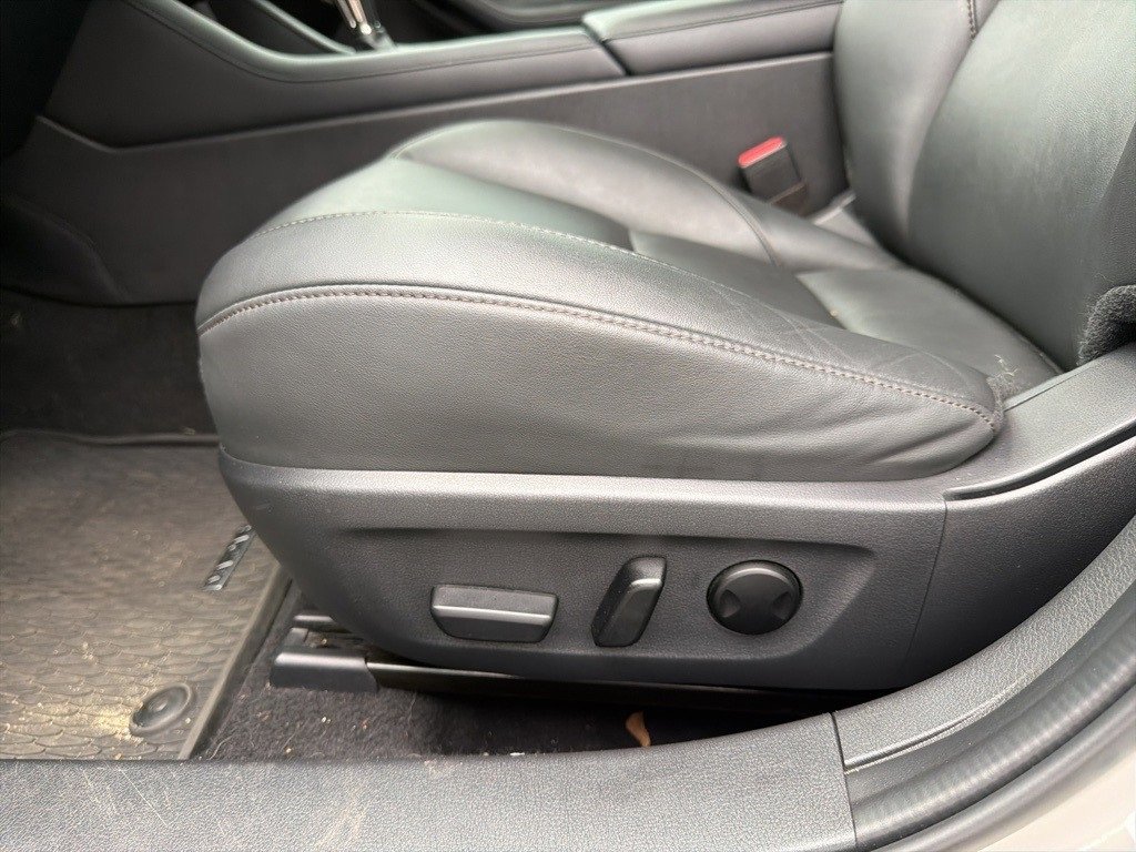 Used 2022 MAZDA MAZDA3 s image 11