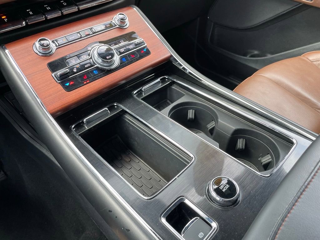 Used 2023 Lincoln Aviator Reserve image 21