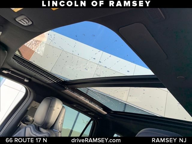 Used 2023 Lincoln Navigator Reserve image 14