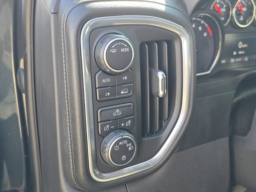 Used 2020 Chevrolet Silverado 1500 LT w/ All-Star Edition AWD/4WD image 4