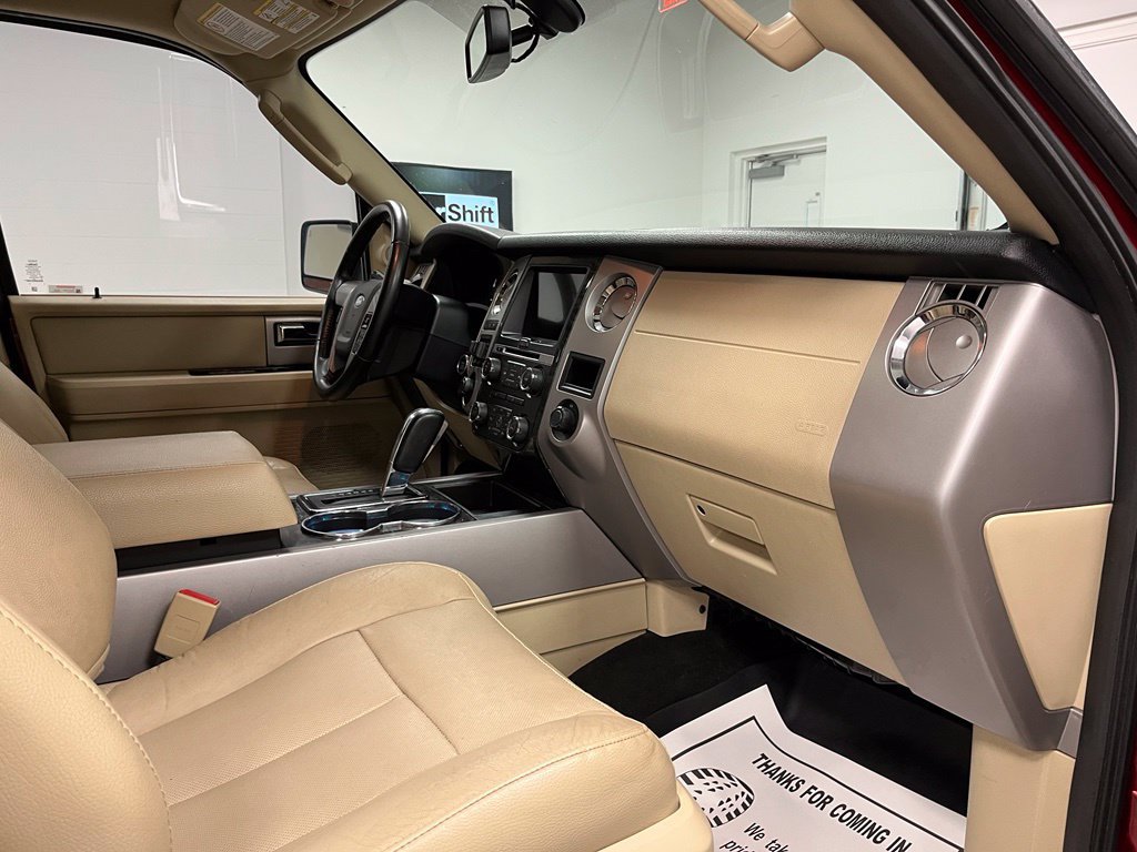 Used 2016 Ford Expedition EL Limited w/ Equipment Group 301A AWD/4WD image 57