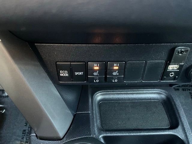 Used 2016 Toyota RAV4 SE AWD/4WD image 21
