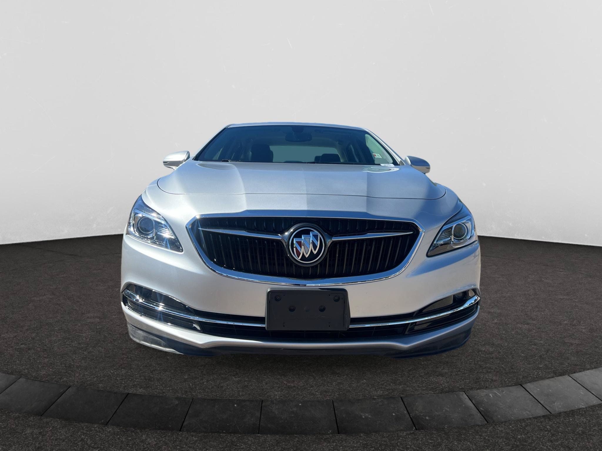 Used 2018 Buick LaCrosse Essence w/ Sights and Sounds Package FWD image 3
