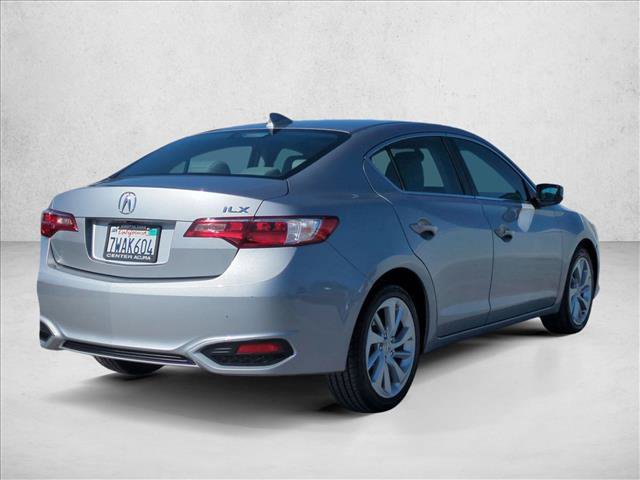 Used 2017 Acura ILX FWD image 5
