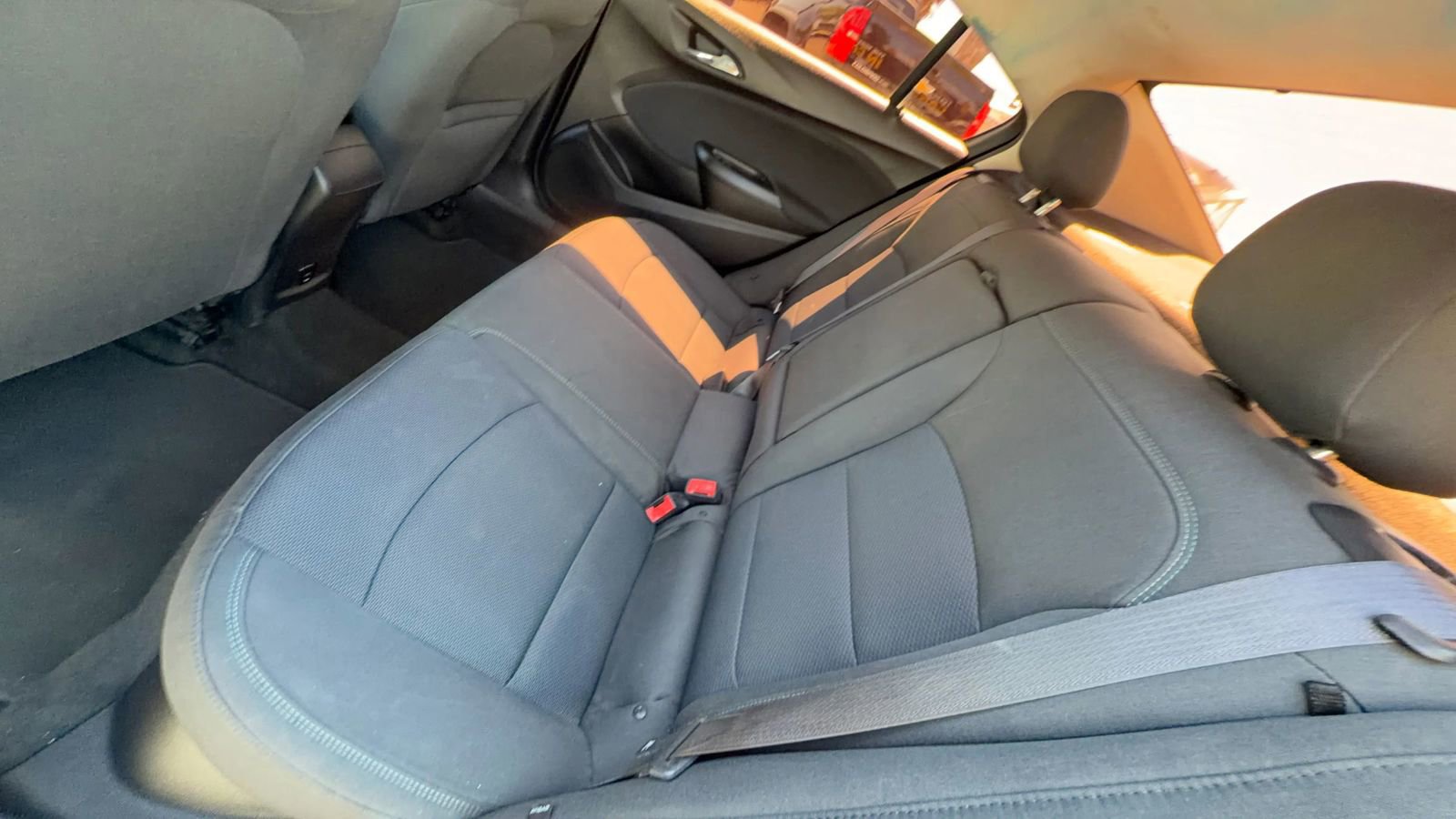 Used 2017 Chevrolet Cruze LT w/ Convenience Package image 27