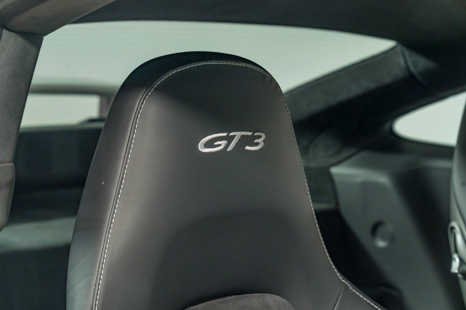 Used 2018 Porsche 911 GT3 RWD image 31