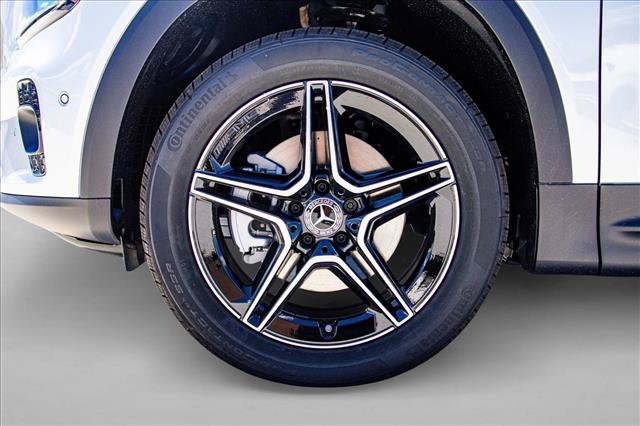 New 2026 Mercedes-Benz GLB 250 4MATIC image 9