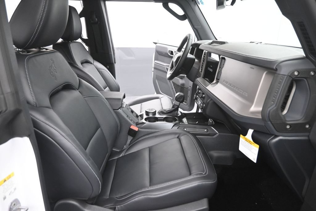 New 2026 Ford Bronco Outer Banks AWD/4WD image 24