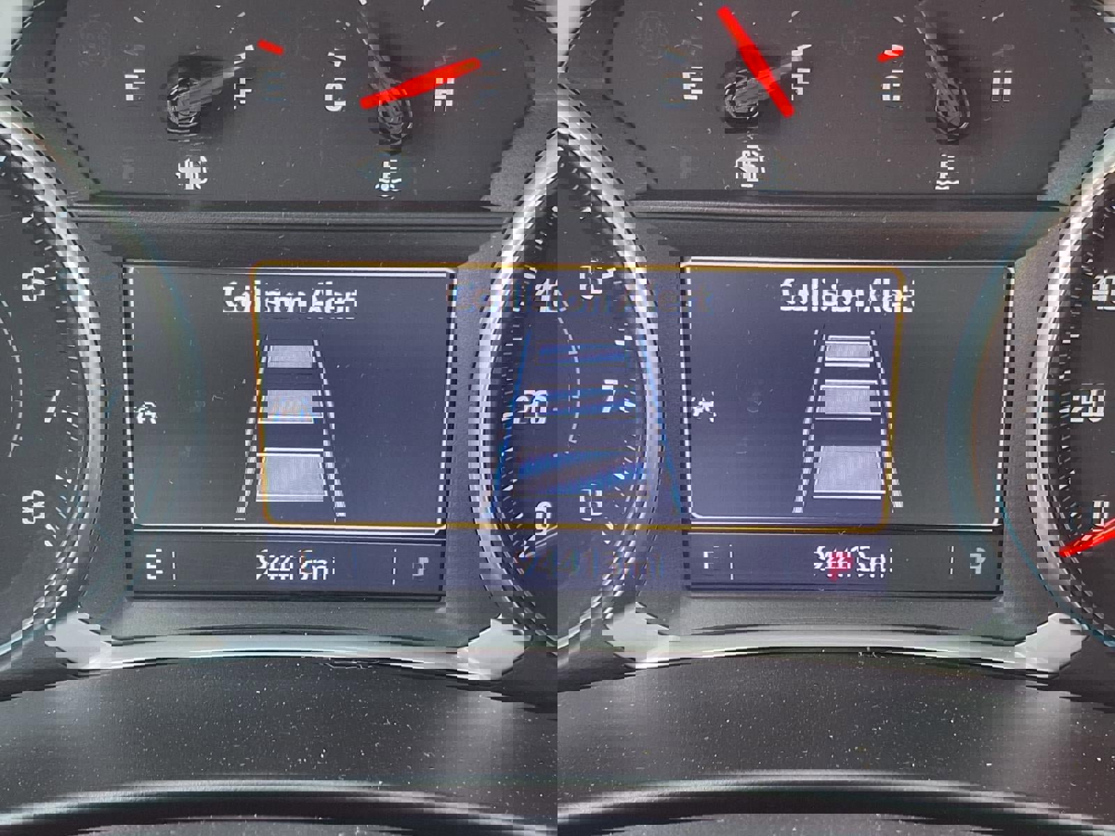 Used 2020 Chevrolet Equinox Premier image 16