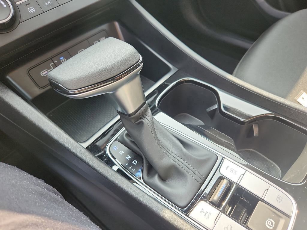 Used 2025 Hyundai Tucson SE image 19