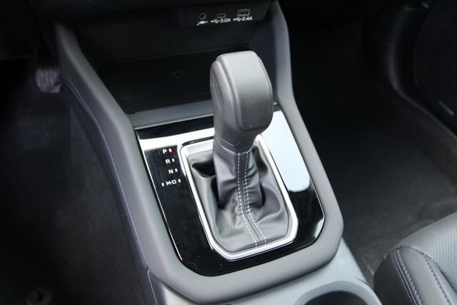 Used 2025 Subaru Forester Limited AWD/4WD image 30