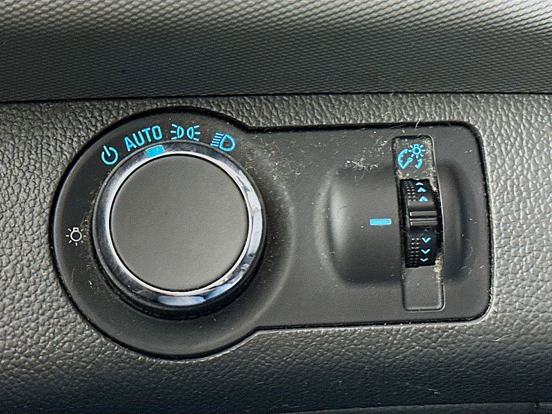 Used 2013 Chevrolet Sonic LT image 10