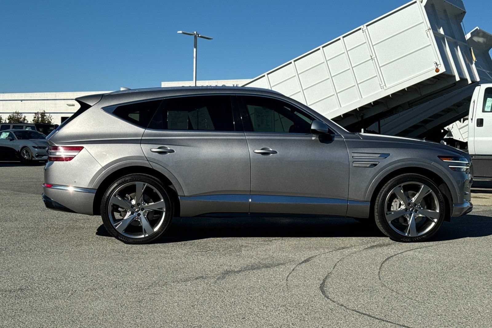 Used 2021 Genesis GV80 3.5T w/ Prestige Package 07 AWD/4WD image 3