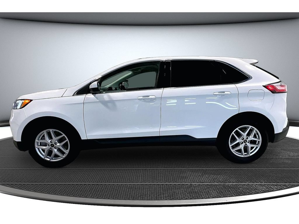 Used 2024 Ford Edge SEL AWD/4WD image 16