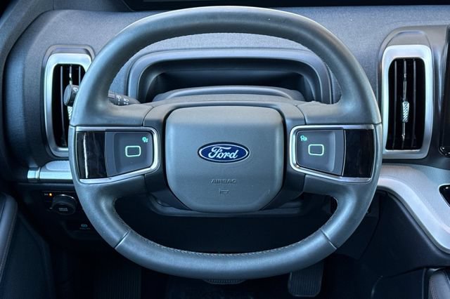 Used 2025 Ford Expedition Active AWD/4WD image 16