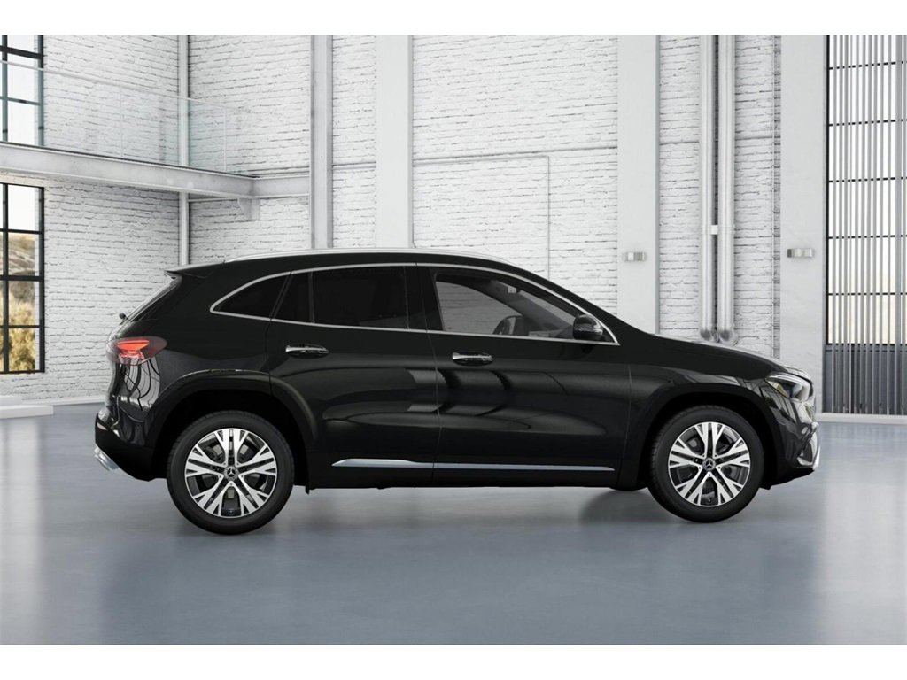 Used 2025 Mercedes-Benz GLA 250 4MATIC image 17