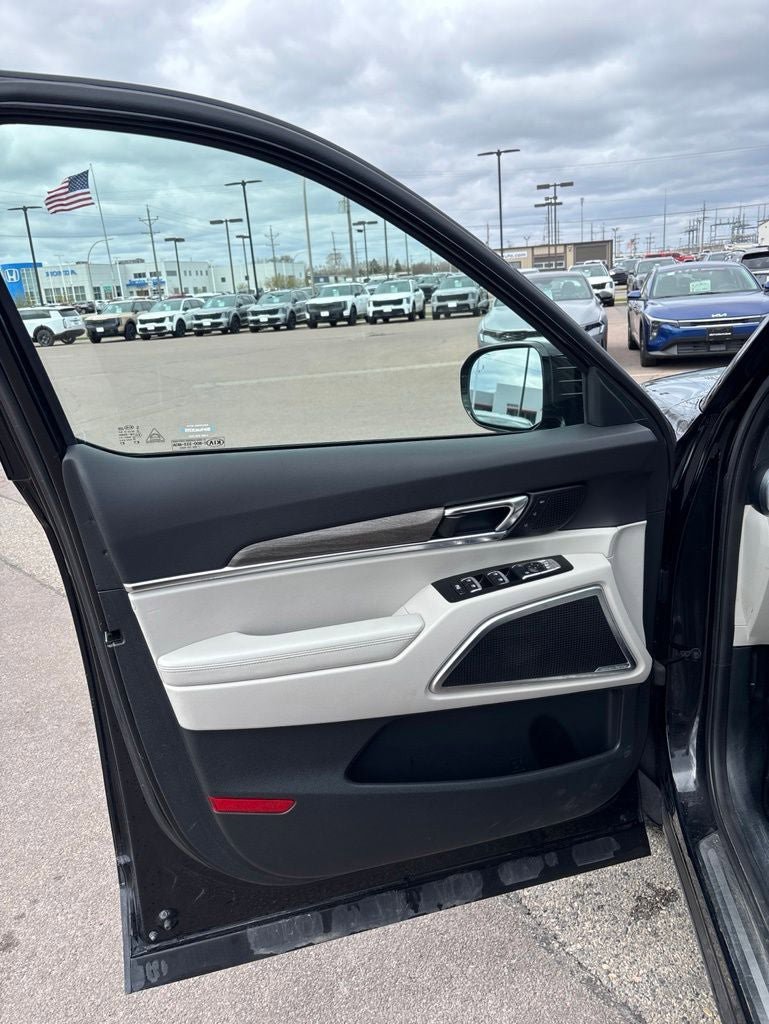 Used 2021 Kia Telluride SX w/ SX Prestige Package AWD/4WD image 11