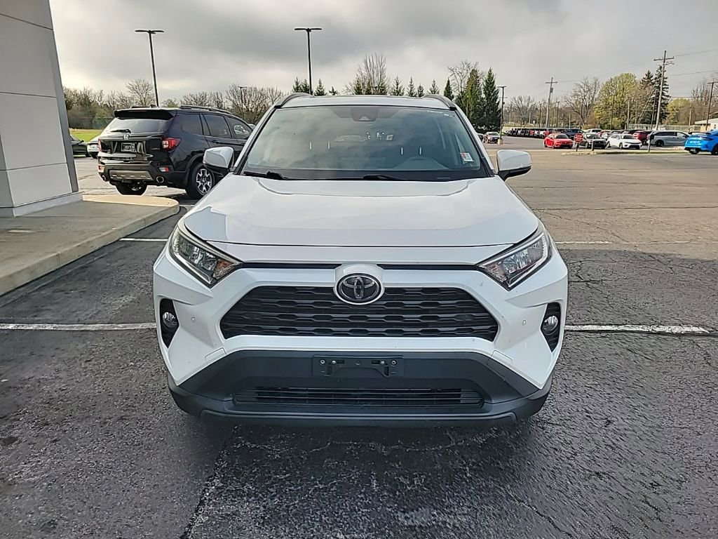 Used 2019 Toyota RAV4 XLE w/ Convenience Package image 3