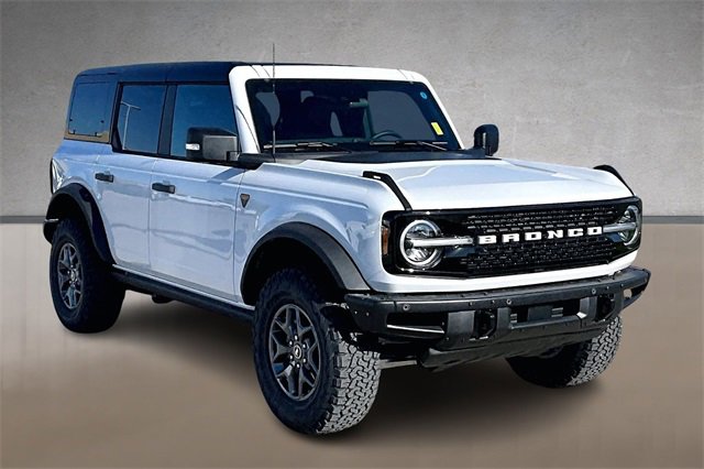 New 2025 Ford Bronco Badlands image 2