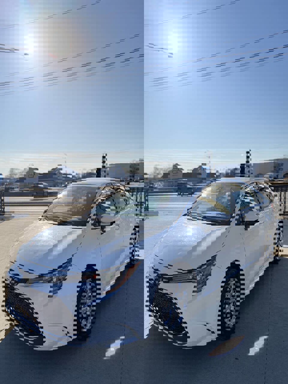 Used 2020 Toyota Corolla LE image 3