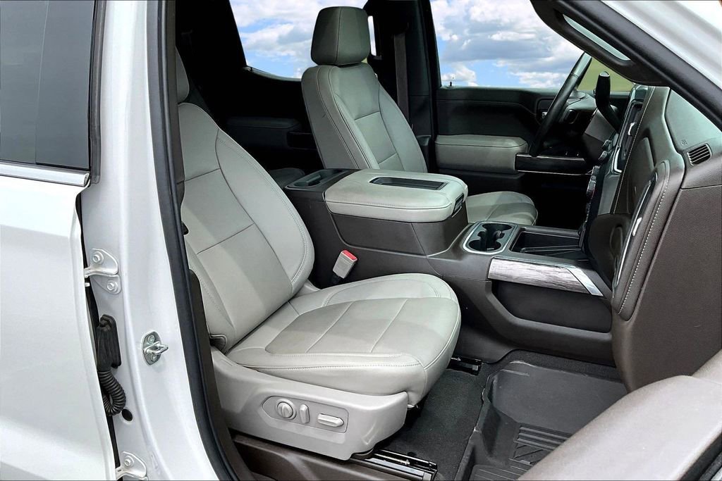 Used 2021 Chevrolet Silverado 1500 LTZ w/ LTZ Premium Package image 32