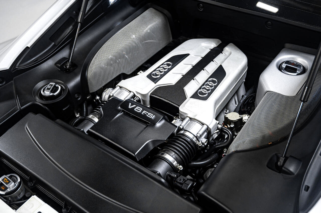 Used 2009 Audi R8 V8 image 34