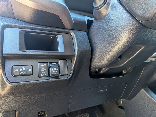 Used 2017 Toyota Tacoma TRD Off-Road image 15