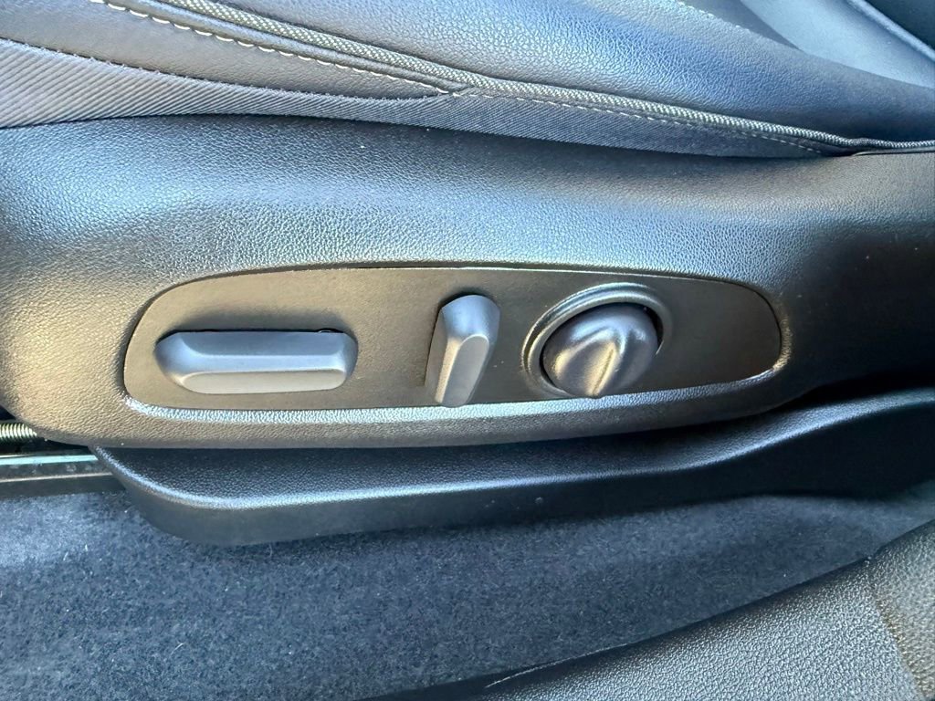 Certified 2022 Chevrolet Bolt EUV Premier w/ Sun & Sound Package image 13