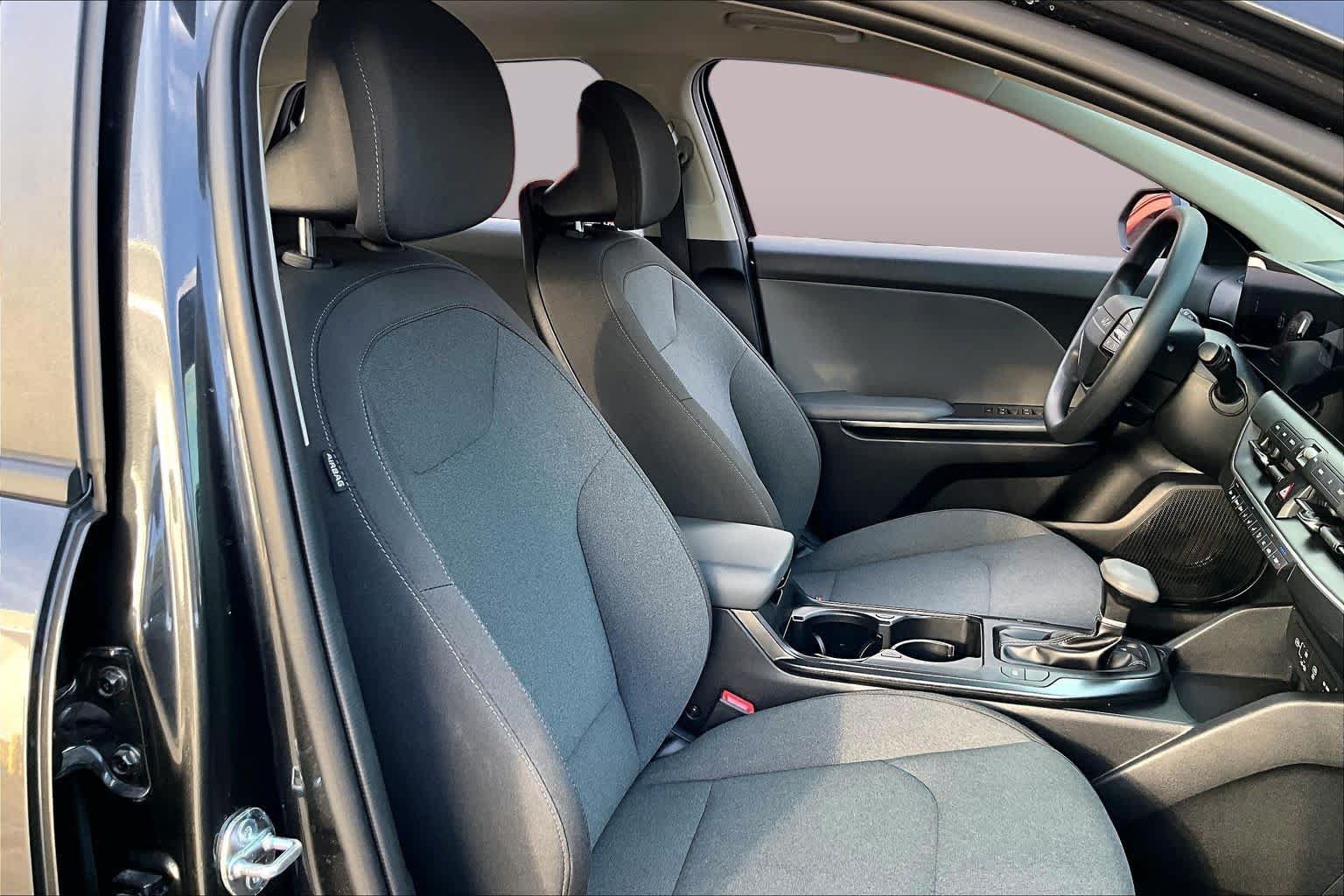 Used 2025 Kia K4 FWD image 9
