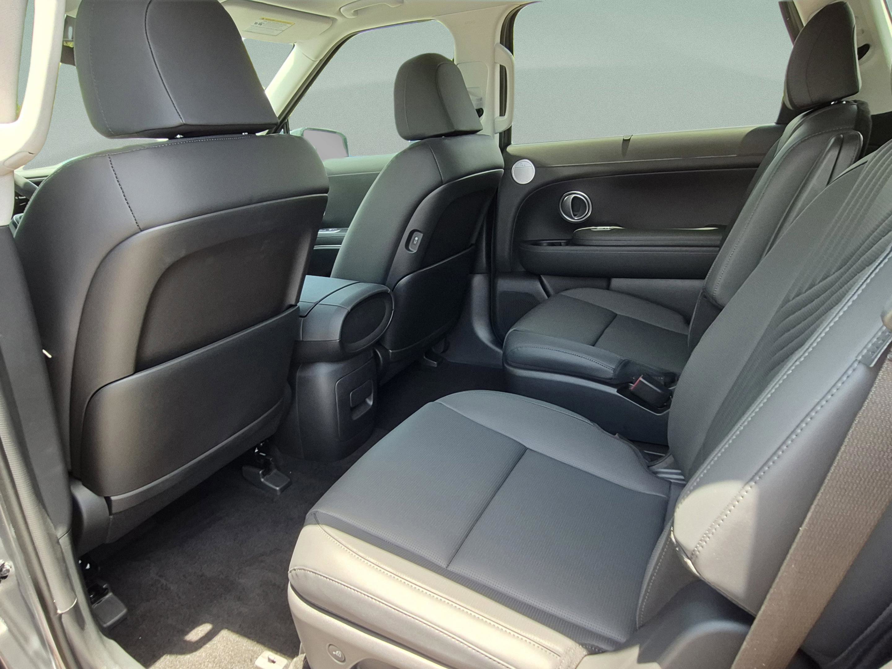 New 2026 Hyundai Palisade SEL Premium FWD image 18