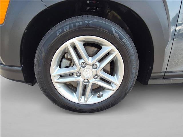 Used 2020 Hyundai Kona SE AWD/4WD image 29