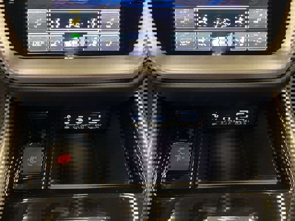 Certified 2025 Subaru Legacy Premium w/ Popular Package #1A image 23