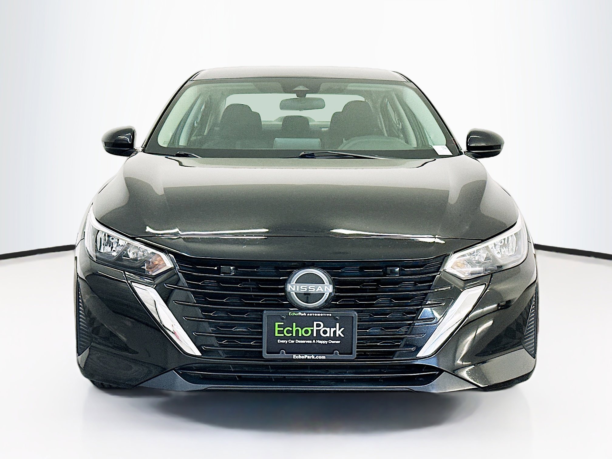 Used 2024 Nissan Sentra SV FWD image 2