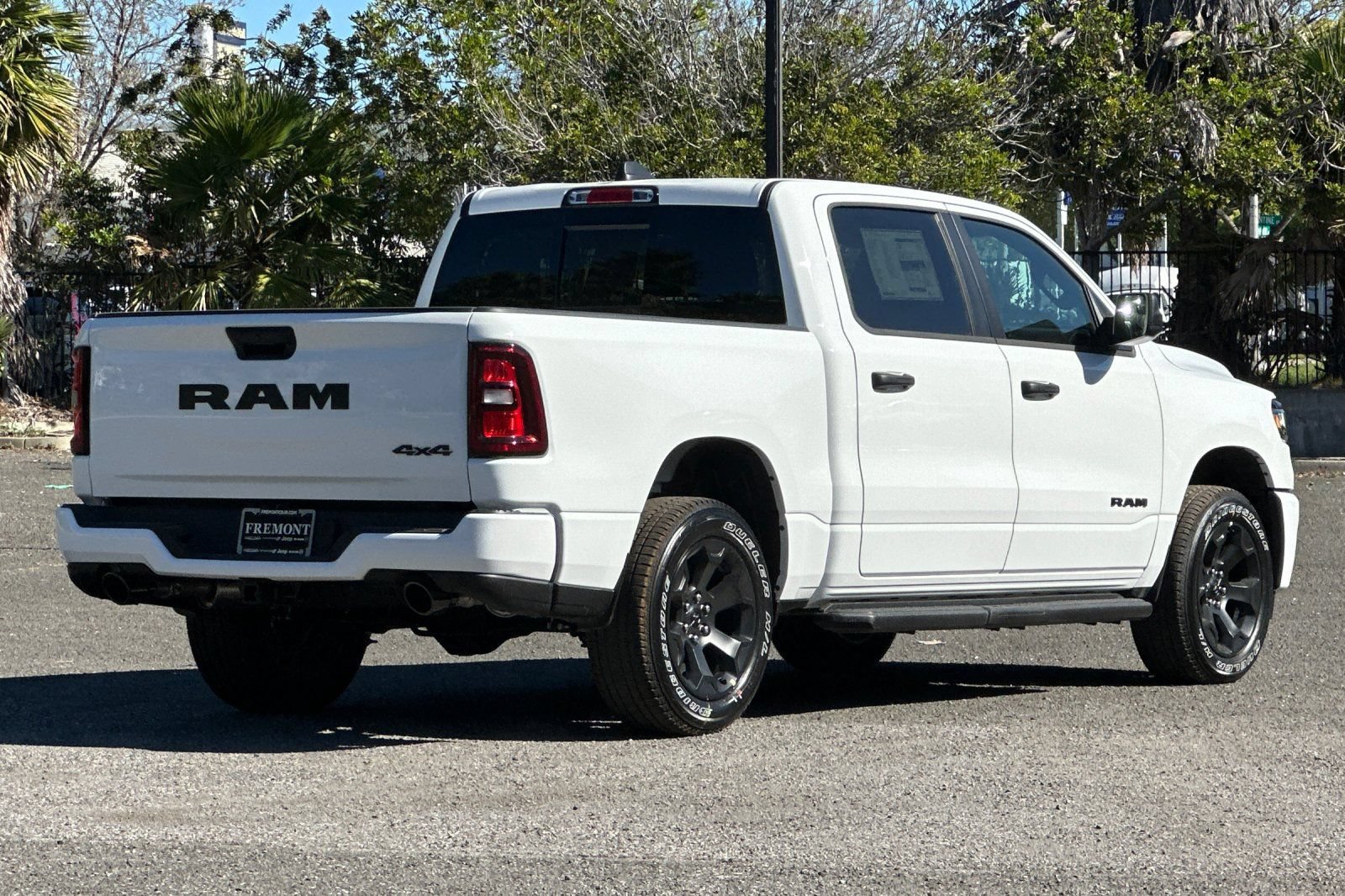 New 2026 RAM 1500 Express AWD/4WD image 3
