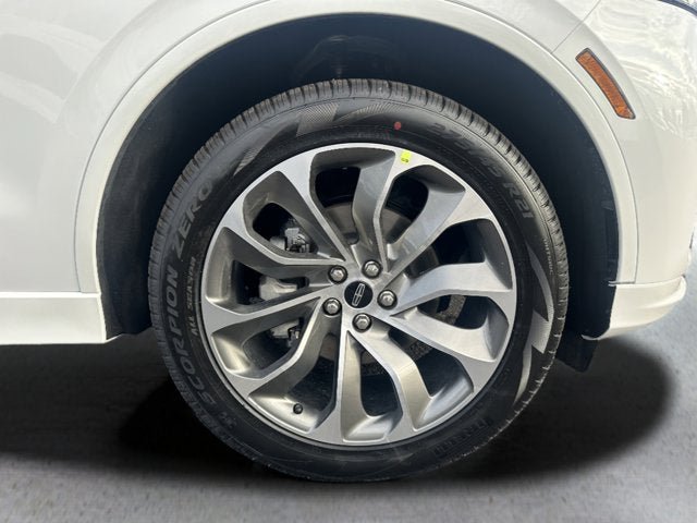New 2026 Lincoln Aviator AWD image 8
