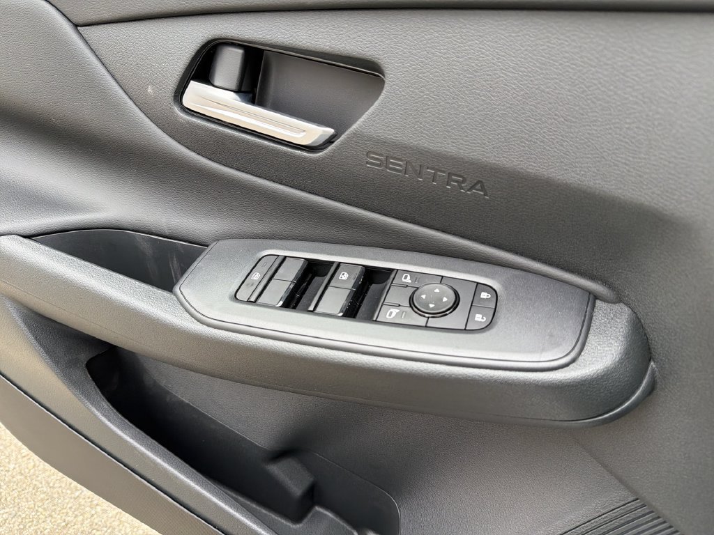 Certified 2026 Nissan Sentra SV w/ SV Convenience Package FWD image 22