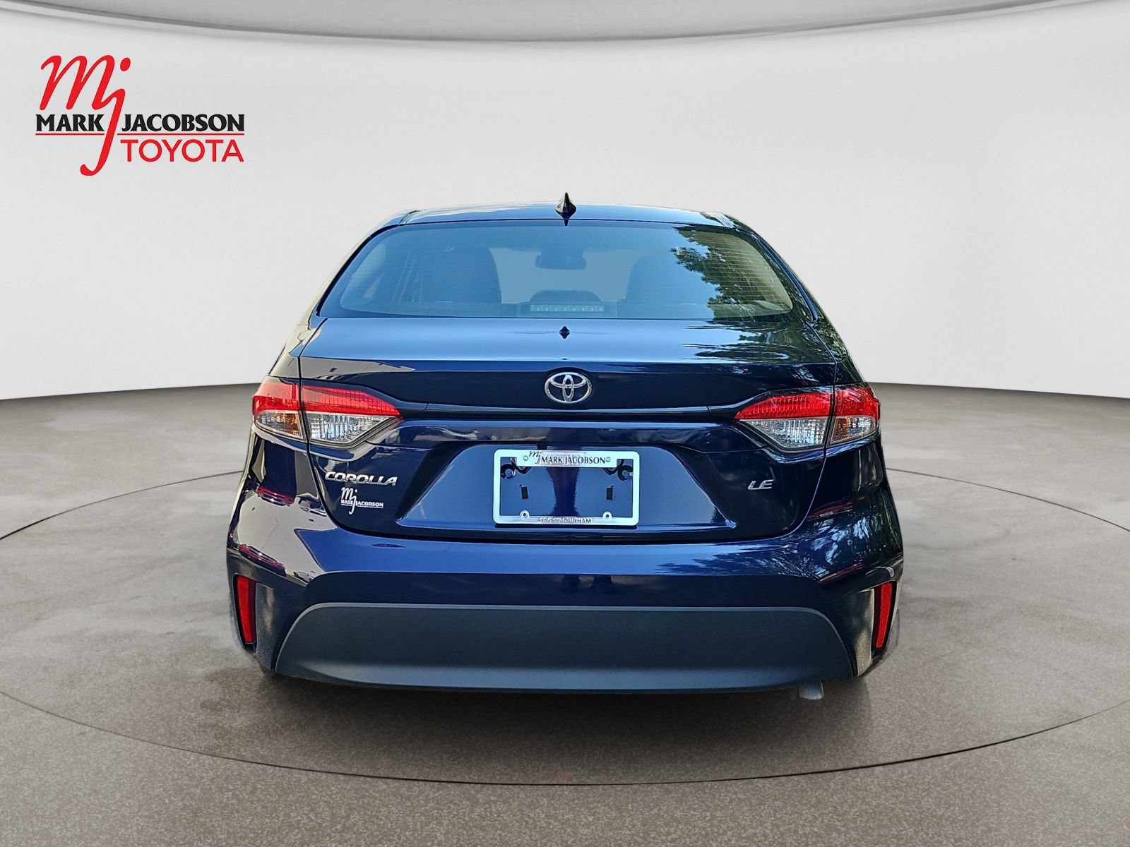 Used 2024 Toyota Corolla LE FWD image 11