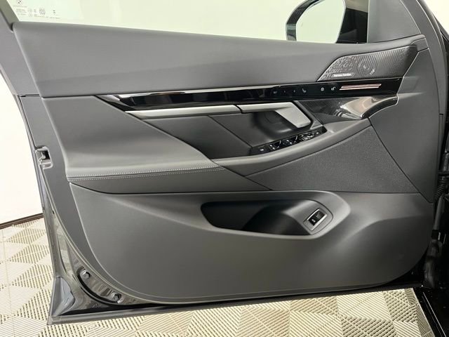 Used 2026 BMW 530i xDrive w/ M Sport Package image 10