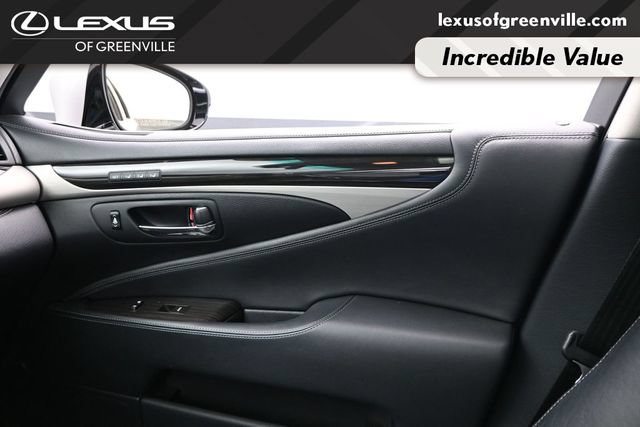 Used 2013 Lexus LS 460 w/ Comfort Pkg RWD image 18