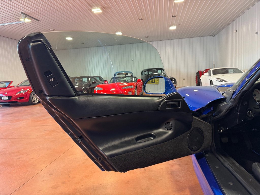 Used 1997 Dodge Viper GTS image 21