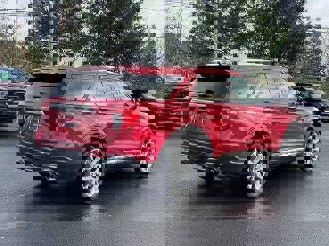 Certified 2021 Ford Explorer Platinum w/ Equipment Group 601A image 4