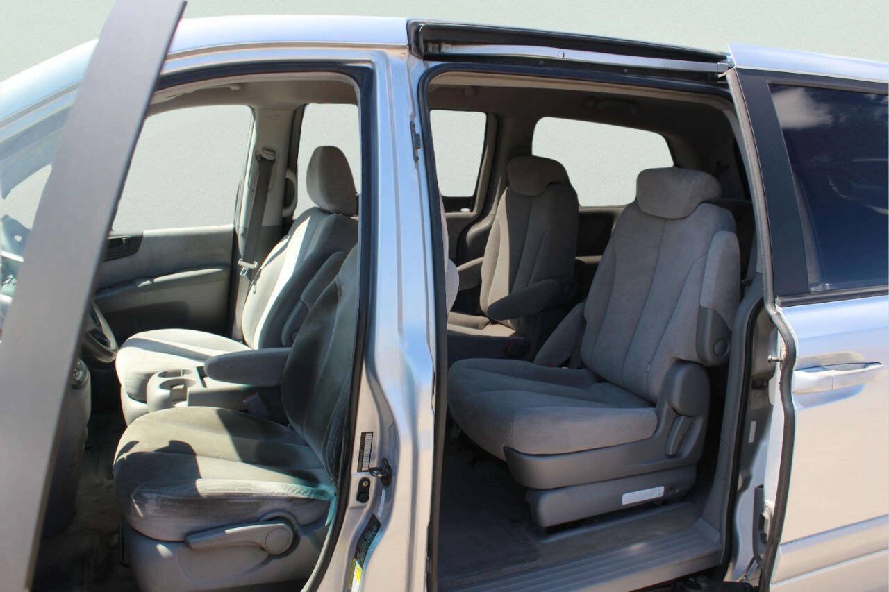 Used 2006 Kia Sedona EX FWD image 7
