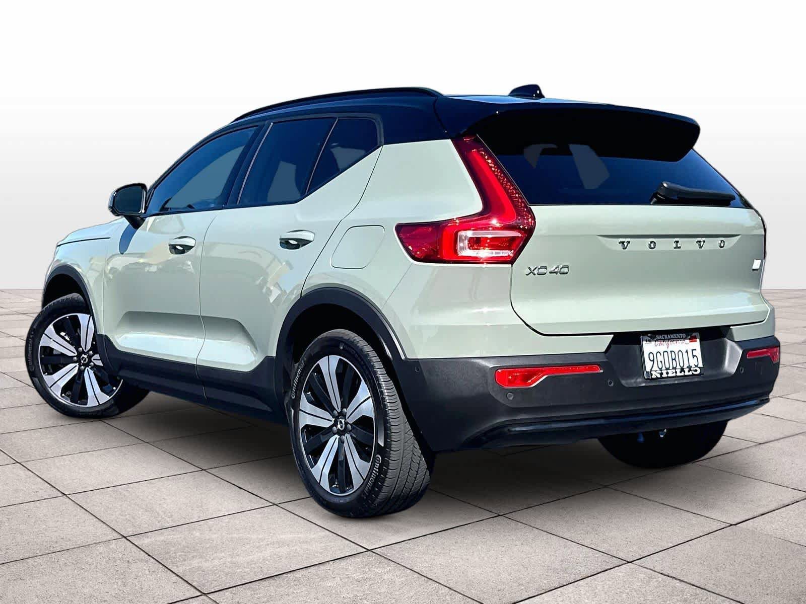 Used 2023 Volvo XC40 Recharge Plus AWD/4WD image 15