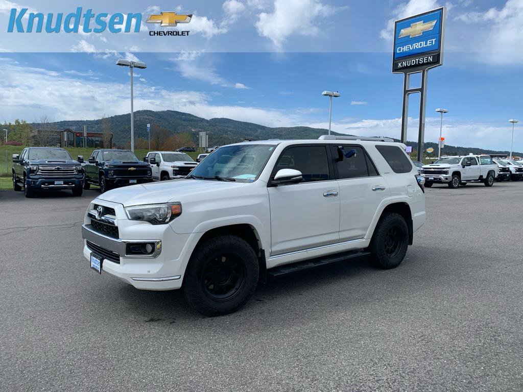 Used 2018 Toyota 4Runner Limited AWD/4WD image 3
