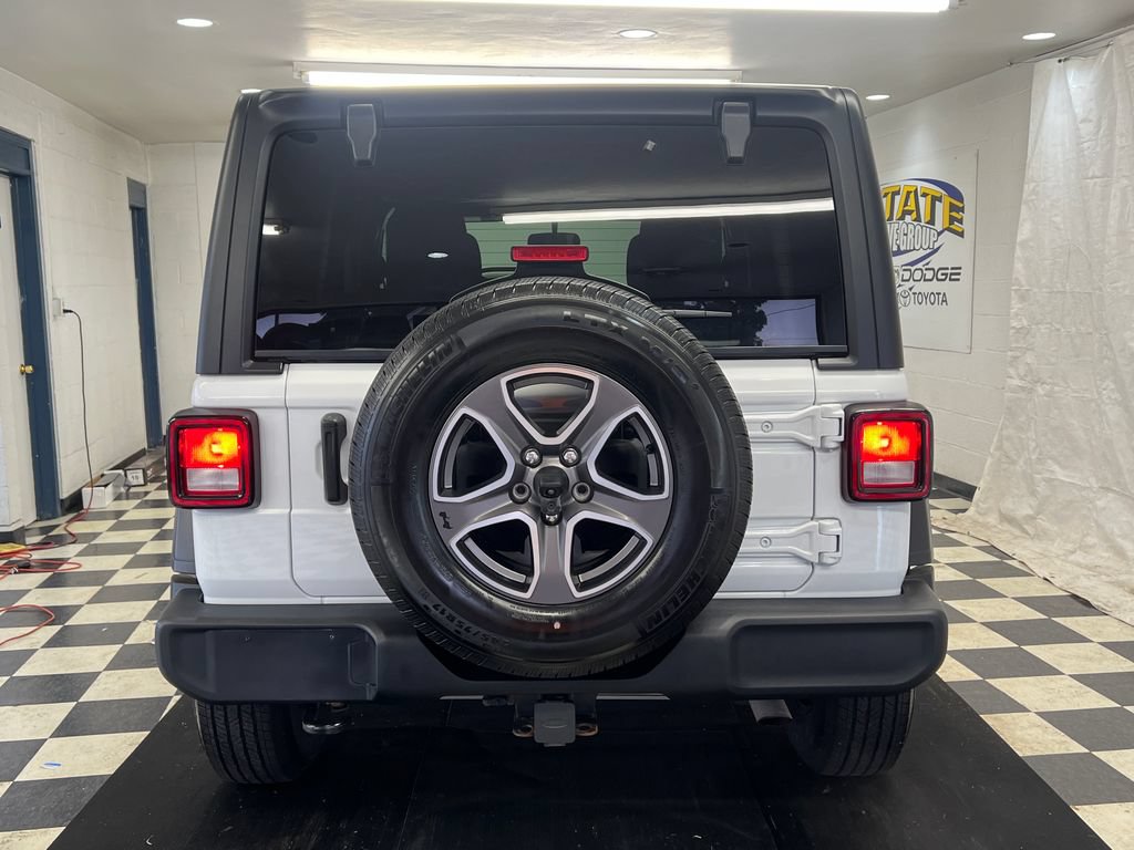 Used 2023 Jeep Wrangler Unlimited Sport AWD/4WD image 12