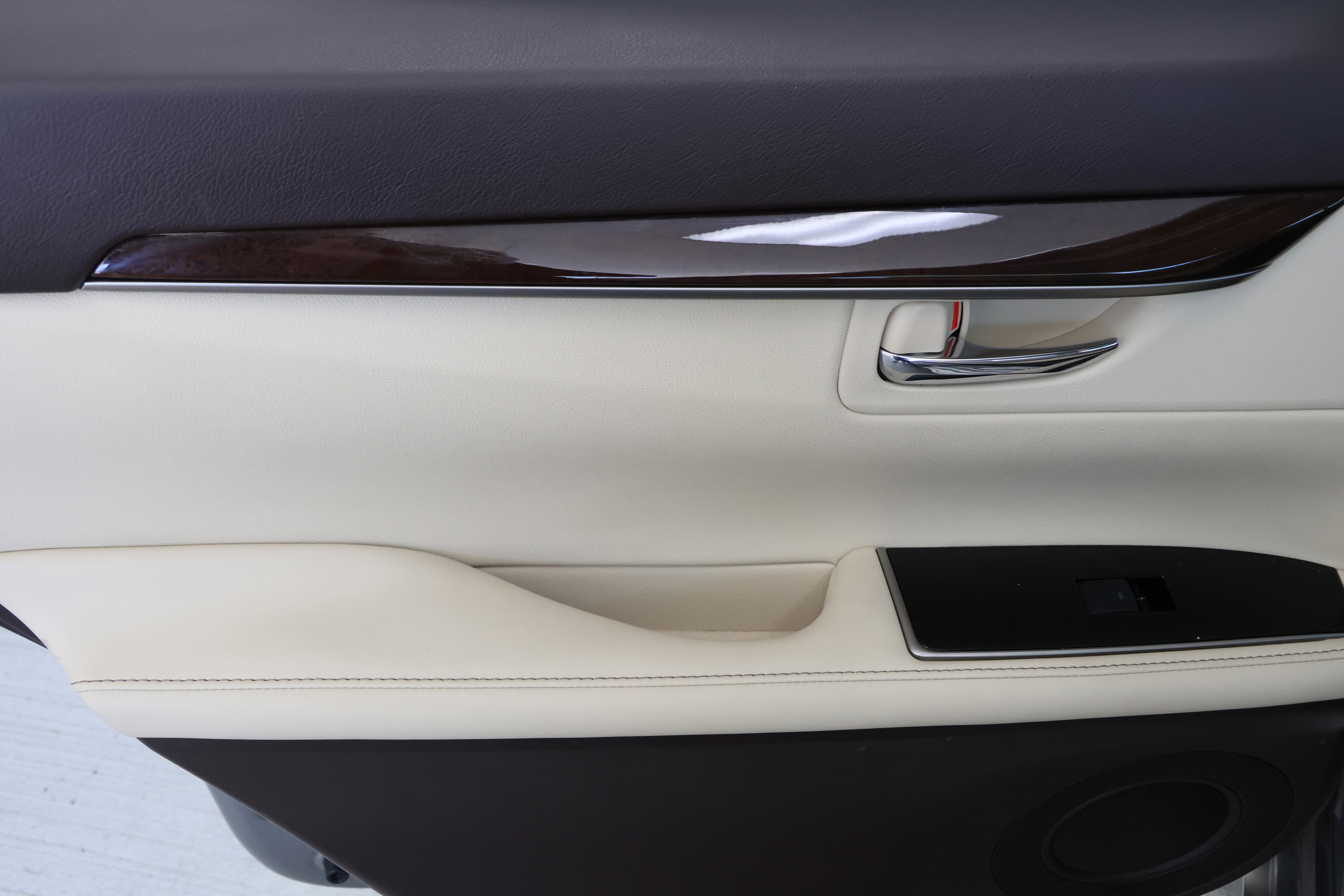 Used 2018 Lexus ES 350 350 w/ Luxury Package w/Wood Trim image 36