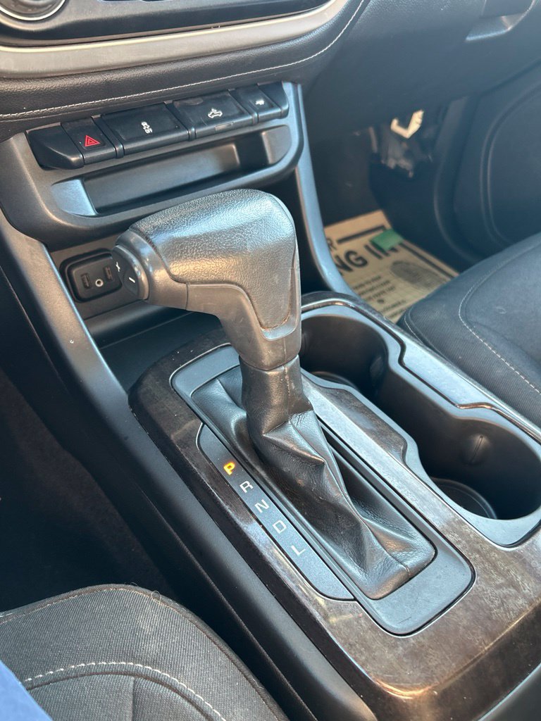 Used 2020 GMC Canyon SLE w/ Elevation Edition AWD/4WD image 10
